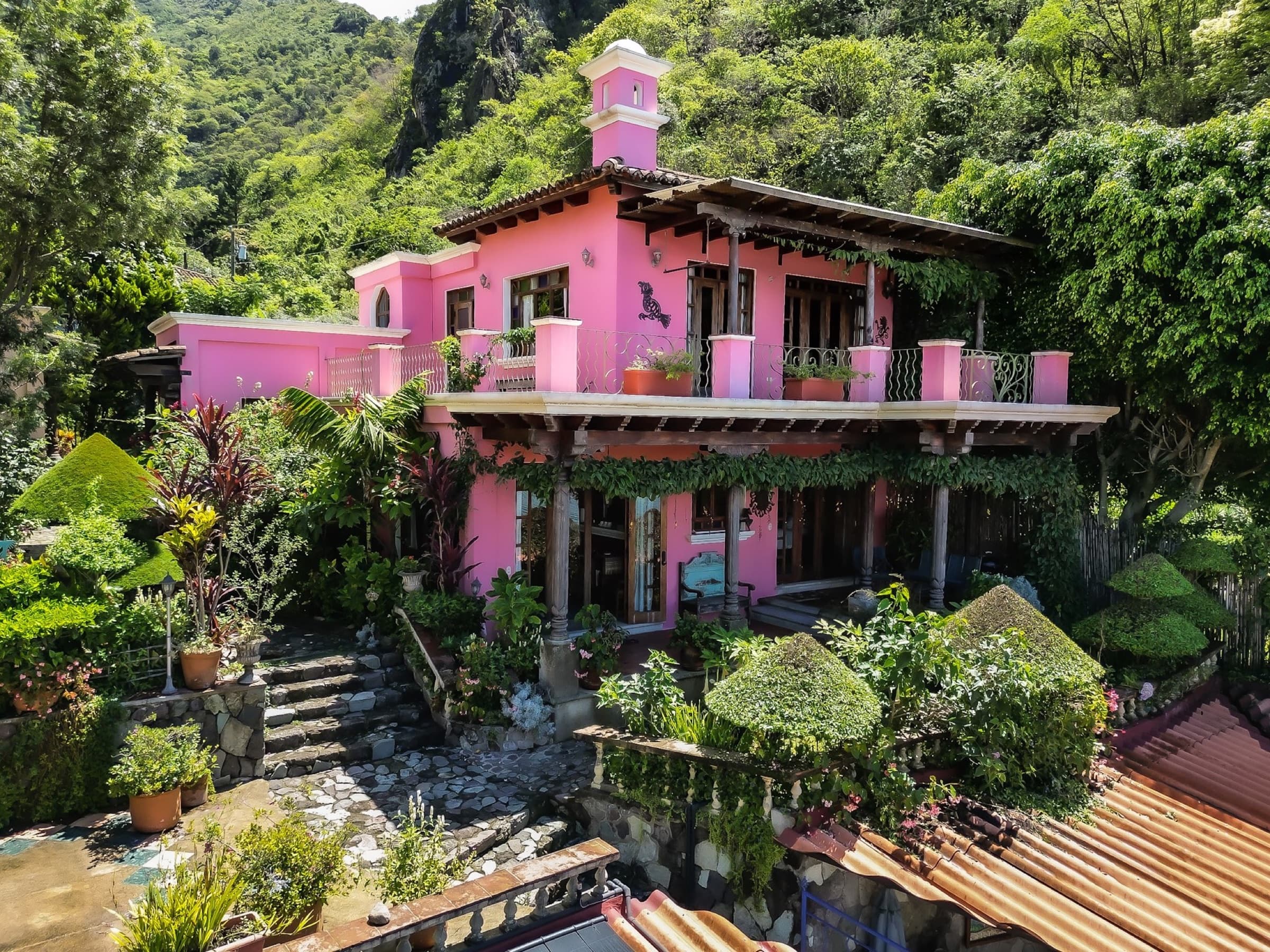 Aerial view of the Villas del Carmen property and lake