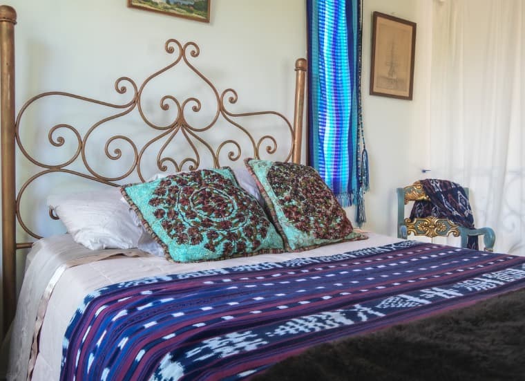 The Facilitator House bedroom