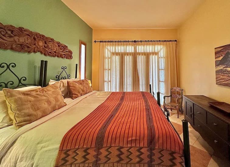 Casa Amarilla bedroom